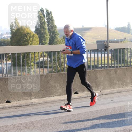 03.10.2025 - Köhlbrandbrückenlauf Lena Gebhardt http://msf.ph/oto/9045105 03.10.2025 09:27:34 Position 1  meine-sportfotos.de