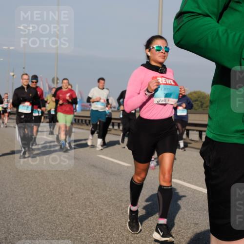 03.10.2025 - Köhlbrandbrückenlauf Fabian Wolf http://msf.ph/oto/9045107 03.10.2025 09:57:34 Position 3 3827 meine-sportfotos.de