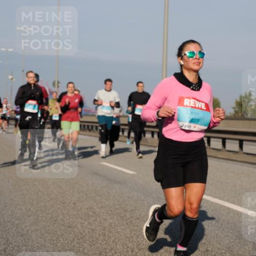 03.10.2025 - Köhlbrandbrückenlauf Fabian Wolf http://msf.ph/oto/9045114 03.10.2025 09:57:35 Position 3 3827 meine-sportfotos.de