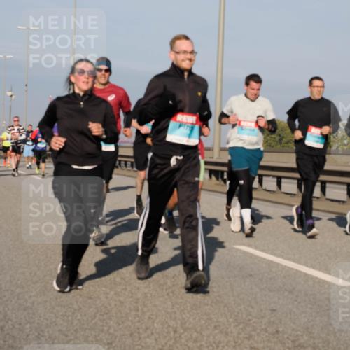 03.10.2025 - Köhlbrandbrückenlauf Fabian Wolf http://msf.ph/oto/9045128 03.10.2025 09:57:37 Position 3  meine-sportfotos.de