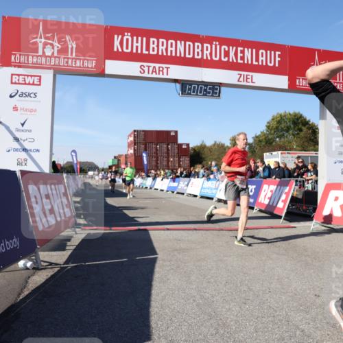 03.10.2025 - Köhlbrandbrückenlauf Lena Gebhardt http://msf.ph/oto/9045144 03.10.2025 13:00:54 Ziel 4018, 4069, 4177, 4407, 4512, 4820, 6042, 6464, 6525 meine-sportfotos.de