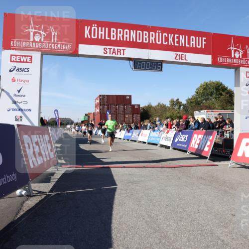 03.10.2025 - Köhlbrandbrückenlauf Lena Gebhardt http://msf.ph/oto/9045166 03.10.2025 13:00:55 Ziel 4069, 4177, 4407, 4512, 4820, 6042, 6464, 6525 meine-sportfotos.de