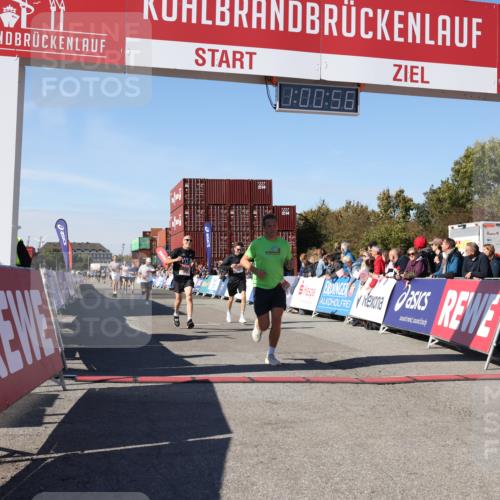 03.10.2025 - Köhlbrandbrückenlauf Lena Gebhardt http://msf.ph/oto/9045177 03.10.2025 13:00:56 Ziel 4069, 4177, 4407, 4425, 4512, 4820, 6042, 6464, 6525 meine-sportfotos.de