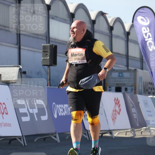 03.10.2025 - Köhlbrandbrückenlauf Luisa Fischer http://msf.ph/oto/9045181 03.10.2025 13:44:09 Ziel 4295, 4906, 5415, 5416, 5445, 6010, 6011, 6550 meine-sportfotos.de