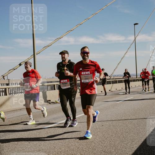 03.10.2025 - Köhlbrandbrückenlauf Michael Burmester http://msf.ph/oto/9045185 03.10.2025 12:27:21 Position 1 6326, 6850 meine-sportfotos.de
