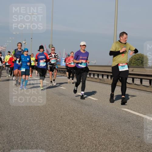 03.10.2025 - Köhlbrandbrückenlauf Fabian Wolf http://msf.ph/oto/9045203 03.10.2025 09:57:40 Position 3 986, 1665, 6 meine-sportfotos.de