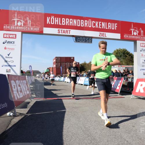 03.10.2025 - Köhlbrandbrückenlauf Lena Gebhardt http://msf.ph/oto/9045214 03.10.2025 13:00:58 Ziel 4069, 4140, 4177, 4407, 4425, 4512, 4820, 6042, 6464 meine-sportfotos.de