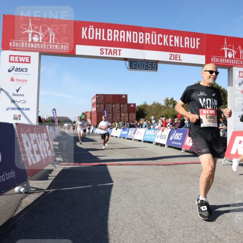 03.10.2025 - Köhlbrandbrückenlauf Lena Gebhardt http://msf.ph/oto/9045245 03.10.2025 13:00:59 Ziel 4069, 4140, 4177, 4407, 4425, 4512, 4820, 6464 meine-sportfotos.de