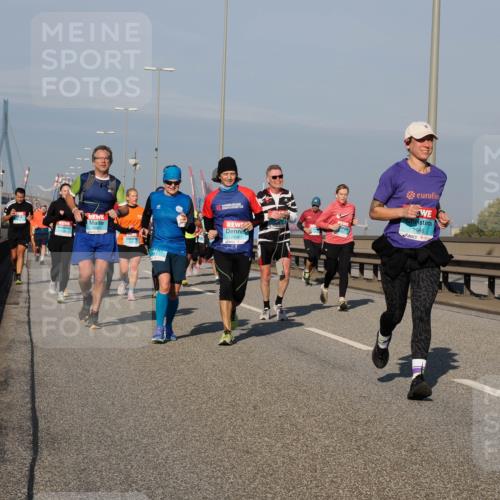 03.10.2025 - Köhlbrandbrückenlauf Fabian Wolf http://msf.ph/oto/9045249 03.10.2025 09:57:42 Position 3 3691, 2986 meine-sportfotos.de