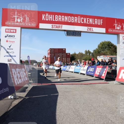 03.10.2025 - Köhlbrandbrückenlauf Lena Gebhardt http://msf.ph/oto/9045255 03.10.2025 13:01:00 Ziel 4069, 4140, 4177, 4407, 4425, 4512, 4820, 6464 meine-sportfotos.de