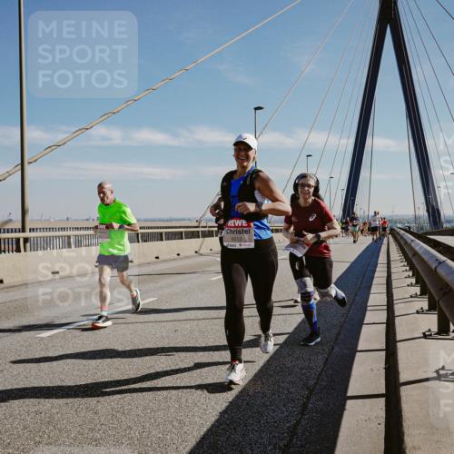 03.10.2025 - Köhlbrandbrückenlauf Michael Burmester http://msf.ph/oto/9045265 03.10.2025 12:27:30 Position 1 6512 meine-sportfotos.de