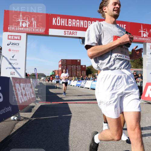 03.10.2025 - Köhlbrandbrückenlauf Lena Gebhardt http://msf.ph/oto/9045298 03.10.2025 13:01:02 Ziel 4039, 4069, 4140, 4177, 4407, 4425, 4512, 4820, 6464 meine-sportfotos.de