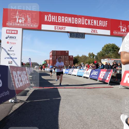 03.10.2025 - Köhlbrandbrückenlauf Lena Gebhardt http://msf.ph/oto/9045307 03.10.2025 13:01:03 Ziel 4039, 4069, 4140, 4177, 4407, 4425, 4512, 4820 meine-sportfotos.de