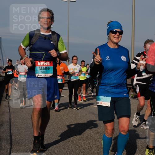 03.10.2025 - Köhlbrandbrückenlauf Fabian Wolf http://msf.ph/oto/9045340 03.10.2025 09:57:45 Position 3 1, 3691, 2147, 2951, 2938 meine-sportfotos.de
