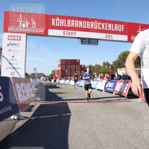 03.10.2025 - Köhlbrandbrückenlauf Lena Gebhardt http://msf.ph/oto/9045357 03.10.2025 13:01:05 Ziel 4039, 4069, 4140, 4177, 4407, 4425, 4512, 4820, 5779, 6614 meine-sportfotos.de