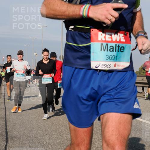 03.10.2025 - Köhlbrandbrückenlauf Fabian Wolf http://msf.ph/oto/9045372 03.10.2025 09:57:46 Position 3 361, 11324, 1204, 3691 meine-sportfotos.de