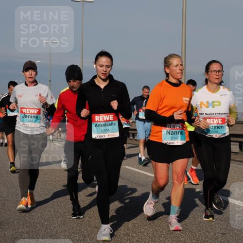 03.10.2025 - Köhlbrandbrückenlauf Fabian Wolf http://msf.ph/oto/9045410 03.10.2025 09:57:47 Position 3 361, 1324, 1204, 3339, 2147 meine-sportfotos.de