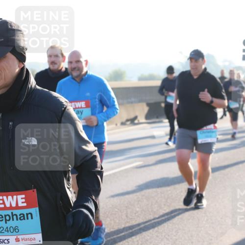 03.10.2025 - Köhlbrandbrückenlauf Lena Gebhardt http://msf.ph/oto/9045441 03.10.2025 09:27:43 Position 1 2406 meine-sportfotos.de