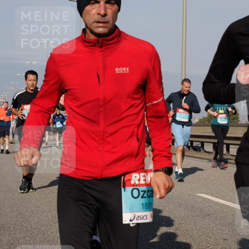 03.10.2025 - Köhlbrandbrückenlauf Fabian Wolf http://msf.ph/oto/9045452 03.10.2025 09:57:49 Position 3 1891, 3796, 2025, 12 meine-sportfotos.de