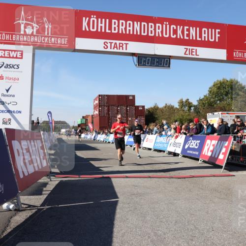 03.10.2025 - Köhlbrandbrückenlauf Lena Gebhardt http://msf.ph/oto/9045466 03.10.2025 13:01:10 Ziel 4039, 4140, 4407, 4425, 4512, 4737, 5779, 6614 meine-sportfotos.de