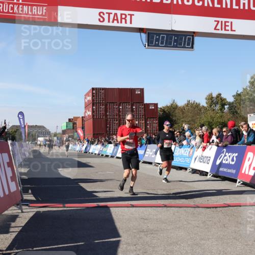 03.10.2025 - Köhlbrandbrückenlauf Lena Gebhardt http://msf.ph/oto/9045472 03.10.2025 13:01:10 Ziel 4039, 4140, 4407, 4425, 4512, 4737, 5779, 6614 meine-sportfotos.de