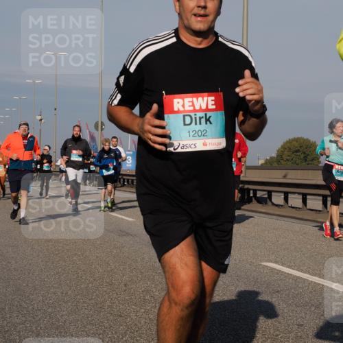 03.10.2025 - Köhlbrandbrückenlauf Fabian Wolf http://msf.ph/oto/9045540 03.10.2025 09:57:52 Position 3 3, 1202 meine-sportfotos.de