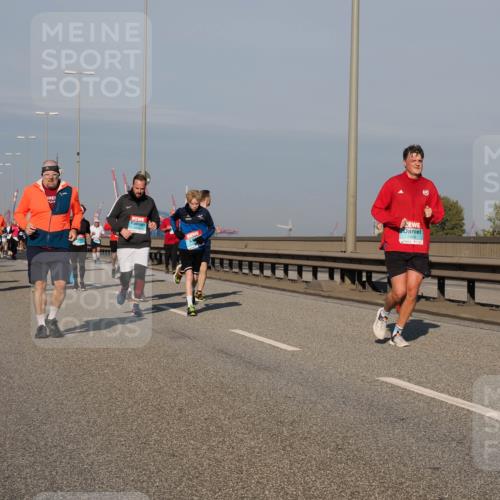 03.10.2025 - Köhlbrandbrückenlauf Fabian Wolf http://msf.ph/oto/9045580 03.10.2025 09:57:53 Position 3  meine-sportfotos.de