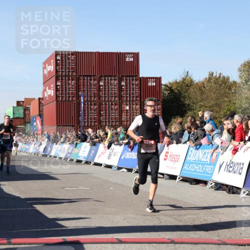 03.10.2025 - Köhlbrandbrückenlauf Lena Gebhardt http://msf.ph/oto/9045591 03.10.2025 13:01:16 Ziel 4039, 4737, 5779, 5915, 6307, 6614 meine-sportfotos.de