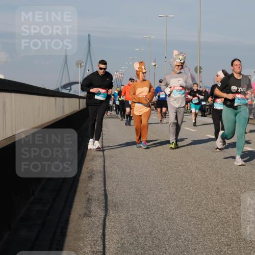 03.10.2025 - Köhlbrandbrückenlauf Fabian Wolf http://msf.ph/oto/9045619 03.10.2025 09:57:58 Position 3 1711 meine-sportfotos.de