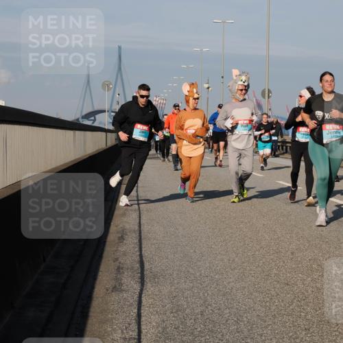03.10.2025 - Köhlbrandbrückenlauf Fabian Wolf http://msf.ph/oto/9045625 03.10.2025 09:57:58 Position 3 1773, 1711 meine-sportfotos.de