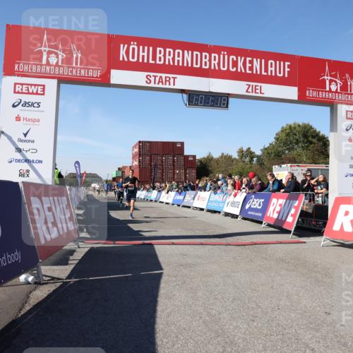 03.10.2025 - Köhlbrandbrückenlauf Lena Gebhardt http://msf.ph/oto/9045648 03.10.2025 13:01:19 Ziel 4199, 4737, 5779, 5915, 6187, 6307, 6614 meine-sportfotos.de