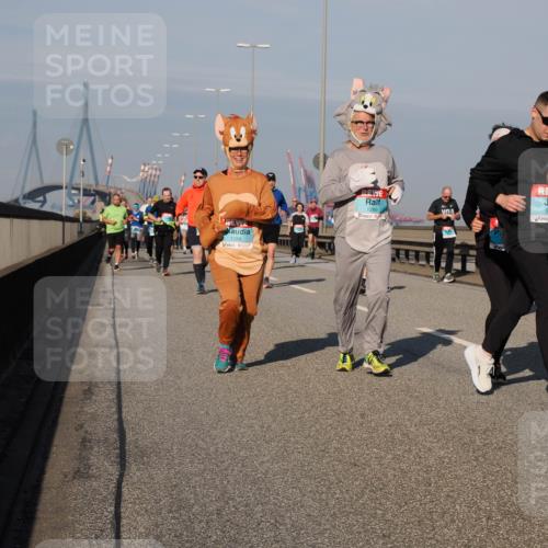 03.10.2025 - Köhlbrandbrückenlauf Fabian Wolf http://msf.ph/oto/9045663 03.10.2025 09:57:59 Position 3 1288, 1289, 3395, 1773 meine-sportfotos.de