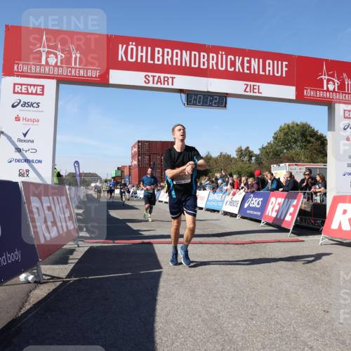 03.10.2025 - Köhlbrandbrückenlauf Lena Gebhardt http://msf.ph/oto/9045678 03.10.2025 13:01:21 Ziel 4199, 4304, 4737, 5915, 6187, 6307, 6614, 6775 meine-sportfotos.de