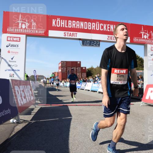 03.10.2025 - Köhlbrandbrückenlauf Lena Gebhardt http://msf.ph/oto/9045709 03.10.2025 13:01:22 Ziel 4199, 4304, 4737, 5915, 6187, 6307, 6775 meine-sportfotos.de