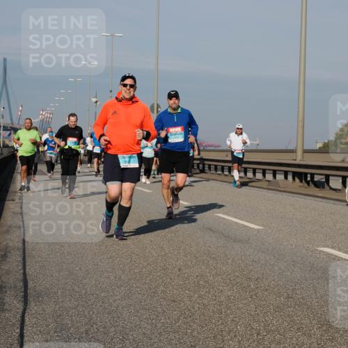 03.10.2025 - Köhlbrandbrückenlauf Fabian Wolf http://msf.ph/oto/9045769 03.10.2025 09:58:04 Position 3 200, 338 meine-sportfotos.de