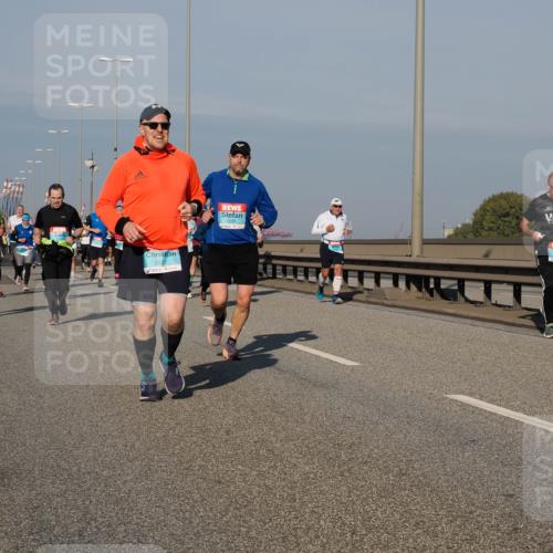 03.10.2025 - Köhlbrandbrückenlauf Fabian Wolf http://msf.ph/oto/9045780 03.10.2025 09:58:04 Position 3 2007, 1510, 338 meine-sportfotos.de