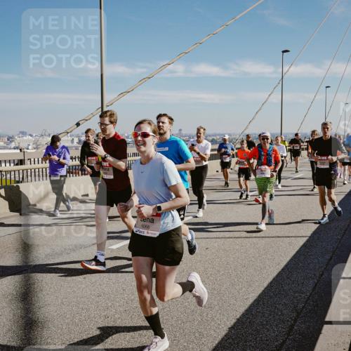 03.10.2025 - Köhlbrandbrückenlauf Michael Burmester http://msf.ph/oto/9045790 03.10.2025 12:28:14 Position 1 1441, 20, 6068 meine-sportfotos.de