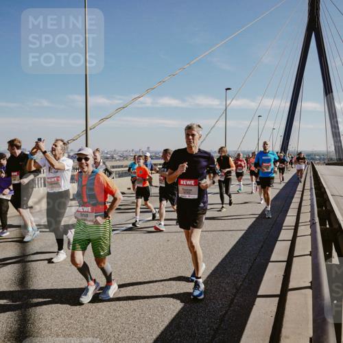 03.10.2025 - Köhlbrandbrückenlauf Michael Burmester http://msf.ph/oto/9045820 03.10.2025 12:28:16 Position 1 6743 meine-sportfotos.de