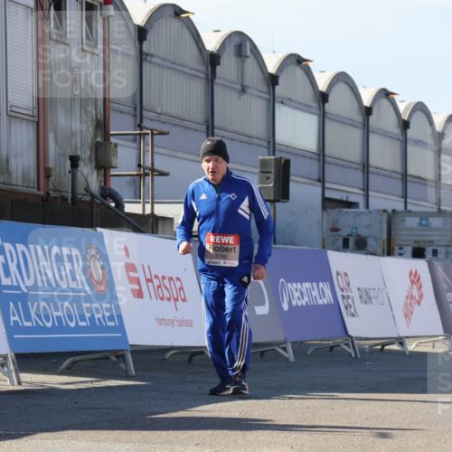 03.10.2025 - Köhlbrandbrückenlauf Luisa Fischer http://msf.ph/oto/9045833 03.10.2025 13:46:08 Ziel 7003, 9130, 4572, 5327, 5748 meine-sportfotos.de