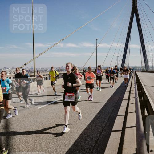 03.10.2025 - Köhlbrandbrückenlauf Michael Burmester http://msf.ph/oto/9045853 03.10.2025 12:28:19 Position 1  meine-sportfotos.de