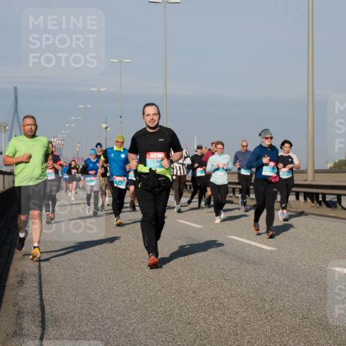 03.10.2025 - Köhlbrandbrückenlauf Fabian Wolf http://msf.ph/oto/9045867 03.10.2025 09:58:07 Position 3 1537 meine-sportfotos.de