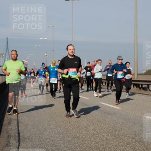 03.10.2025 - Köhlbrandbrückenlauf Fabian Wolf http://msf.ph/oto/9045871 03.10.2025 09:58:08 Position 3 1537 meine-sportfotos.de