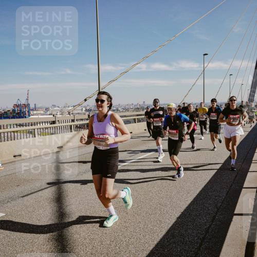 03.10.2025 - Köhlbrandbrückenlauf Michael Burmester http://msf.ph/oto/9045896 03.10.2025 12:28:21 Position 1 5103 meine-sportfotos.de