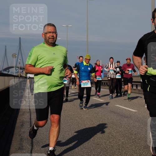 03.10.2025 - Köhlbrandbrückenlauf Fabian Wolf http://msf.ph/oto/9045920 03.10.2025 09:58:09 Position 3 1537 meine-sportfotos.de
