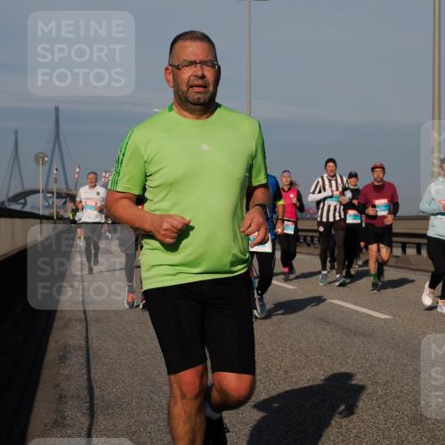 03.10.2025 - Köhlbrandbrückenlauf Fabian Wolf http://msf.ph/oto/9045935 03.10.2025 09:58:10 Position 3  meine-sportfotos.de