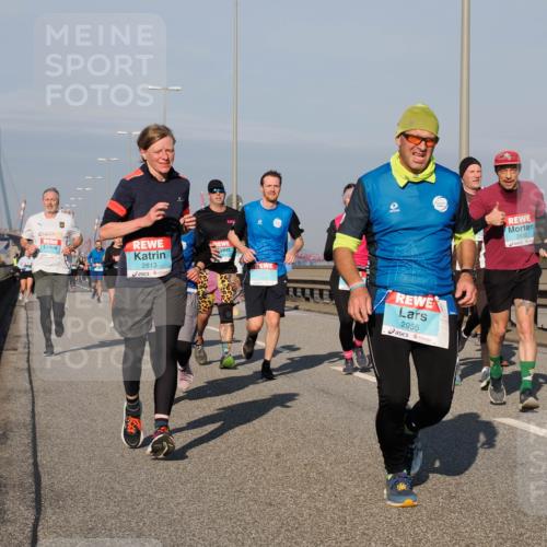 03.10.2025 - Köhlbrandbrückenlauf Fabian Wolf http://msf.ph/oto/9045980 03.10.2025 09:58:12 Position 3 24, 2813, 2956, 2832 meine-sportfotos.de