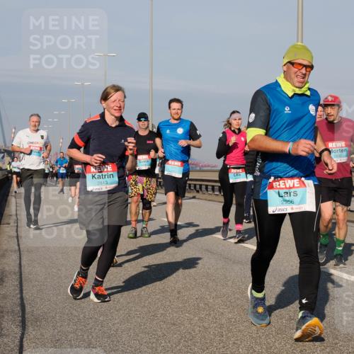 03.10.2025 - Köhlbrandbrückenlauf Fabian Wolf http://msf.ph/oto/9045985 03.10.2025 09:58:12 Position 3 24, 2813, 2956, 2832 meine-sportfotos.de