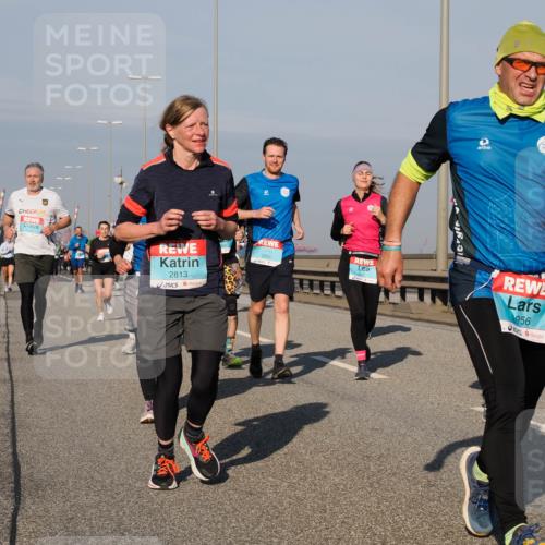 03.10.2025 - Köhlbrandbrückenlauf Fabian Wolf http://msf.ph/oto/9045999 03.10.2025 09:58:13 Position 3 24, 2813, 3751, 956 meine-sportfotos.de
