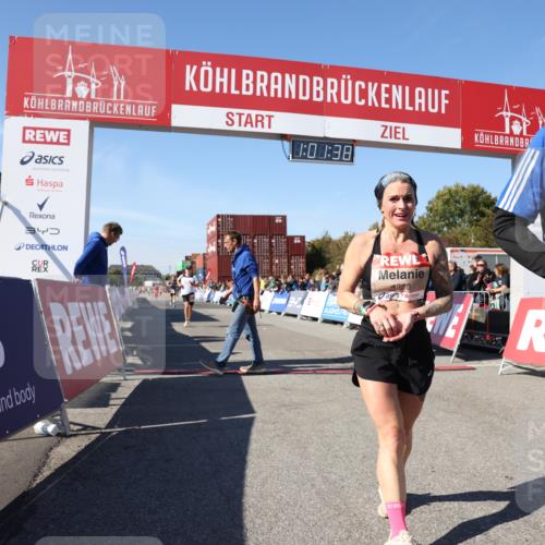 03.10.2025 - Köhlbrandbrückenlauf Lena Gebhardt http://msf.ph/oto/9046048 03.10.2025 13:01:38 Ziel 4047, 4073, 4219, 4220, 4257, 4284, 4292, 5424, 6801 meine-sportfotos.de
