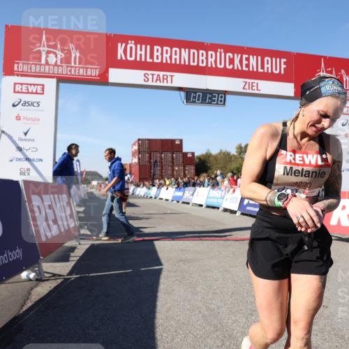 03.10.2025 - Köhlbrandbrückenlauf Lena Gebhardt http://msf.ph/oto/9046054 03.10.2025 13:01:39 Ziel 4047, 4073, 4219, 4220, 4257, 4284, 4292, 5424, 5671, 6801 meine-sportfotos.de